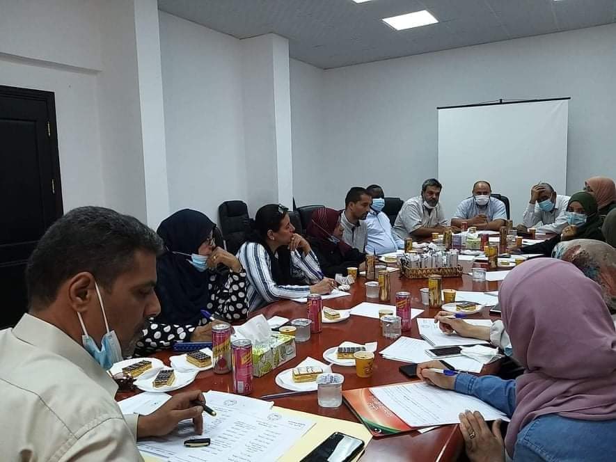 مجلس كلية التربية يجتمع