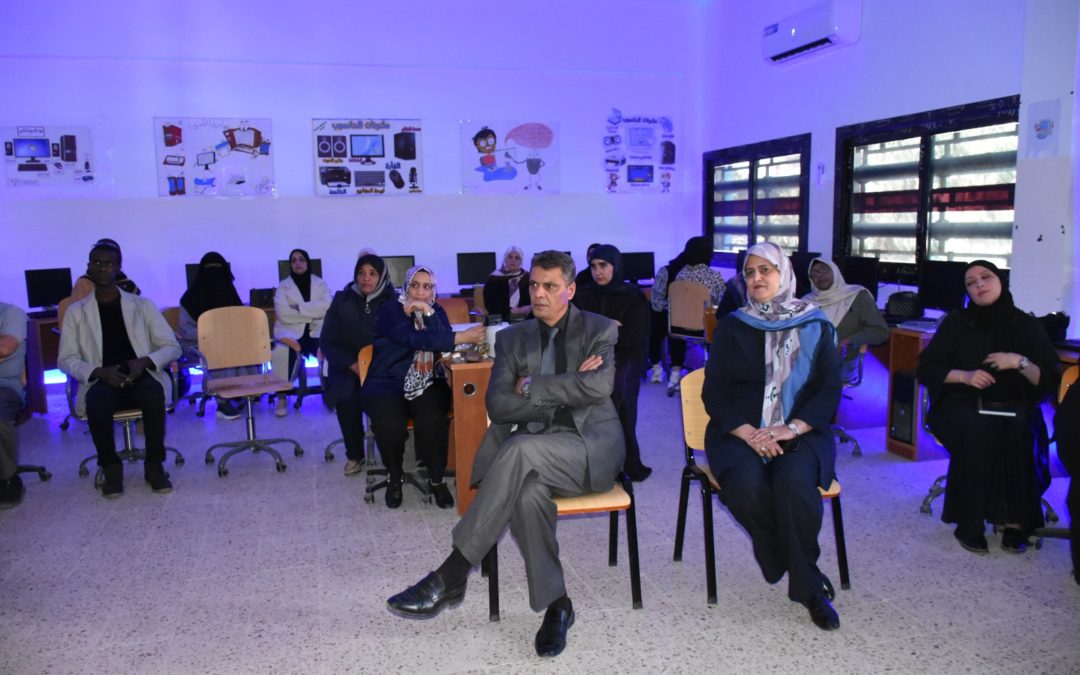 كلية التربية بجامعة بنغازي تطلق دورة تدريبية لتمكين المعلمين من أدوات الذكاء الاصطناعي
