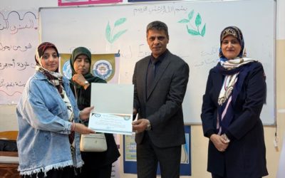 كلية التربية تحتفي باختتام دورة “تطوير الكفاءات الرقمية والذكاء الاصطناعي” للمعلمين